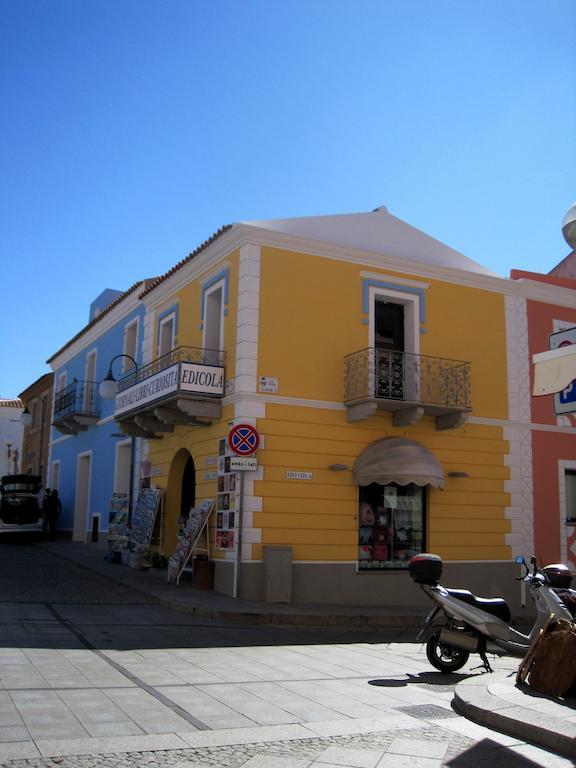 Hotel Moderno Santa Teresa Gallura Bagian luar foto