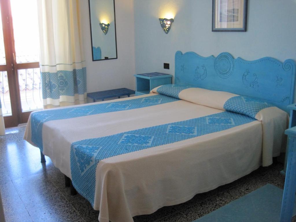 Hotel Moderno Santa Teresa Gallura Ruang foto