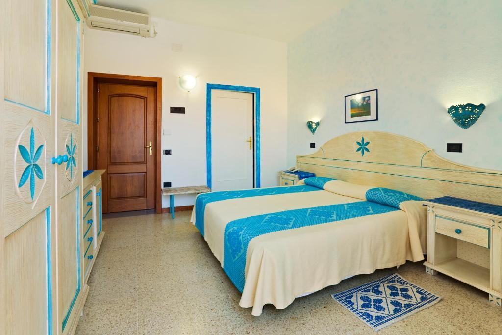 Hotel Moderno Santa Teresa Gallura Ruang foto